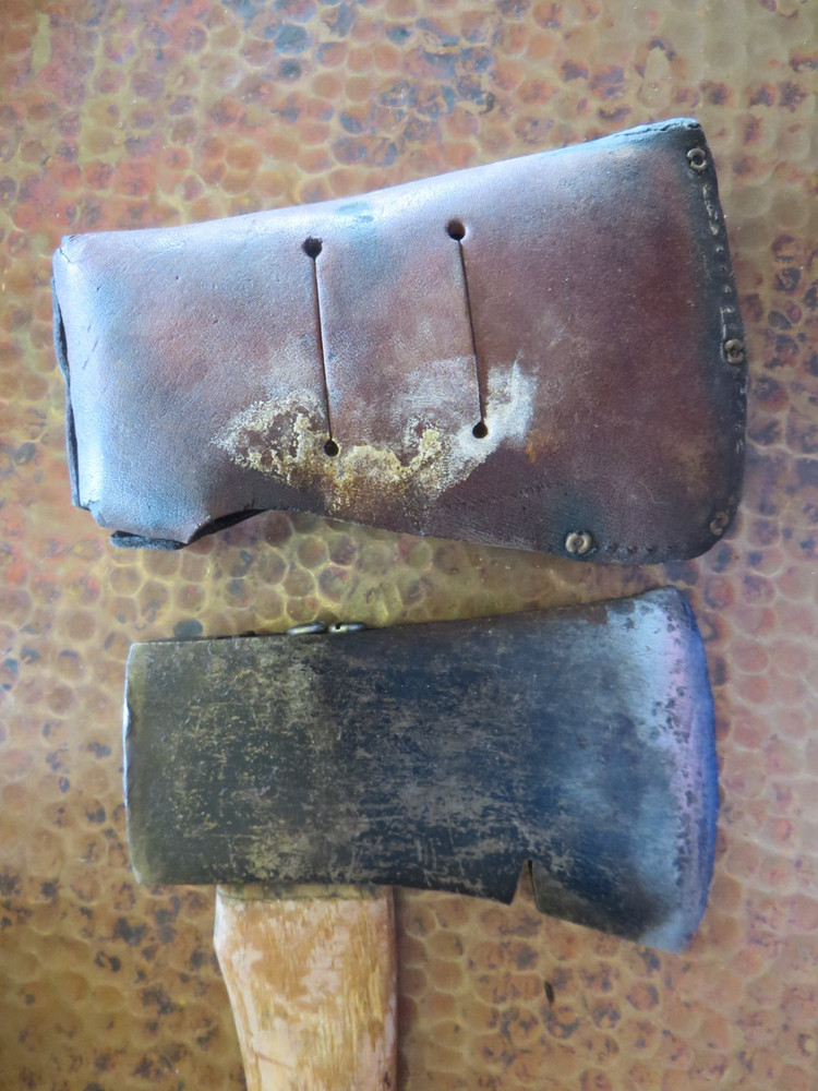 STANLEY CAMP HATCHET With SHEATH