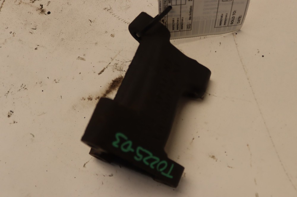08-17 FREIGHTLINER CASCADIA 125 EVOLUTION DD15 DETROIT ENGINE BRACKET MOUNT OEM