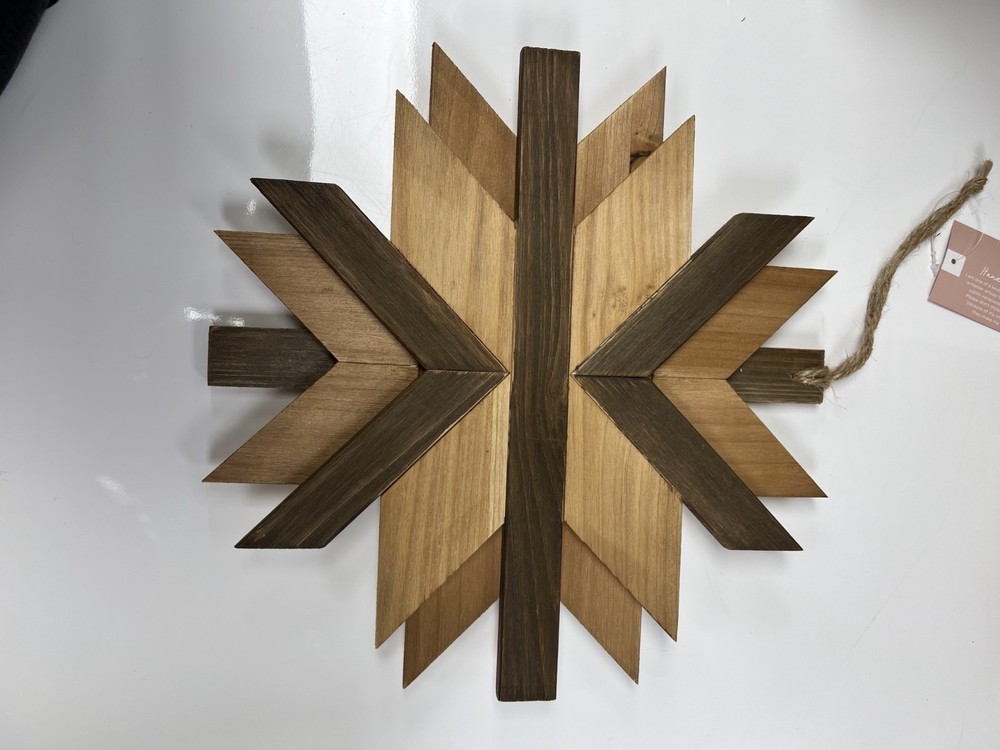 Rustic Wooden Snowflake Wall Décor – Handcrafted Geometric Design