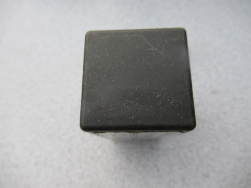 BMW CMU Control Module Unit BOSCH 1 147 328 012 C#E301