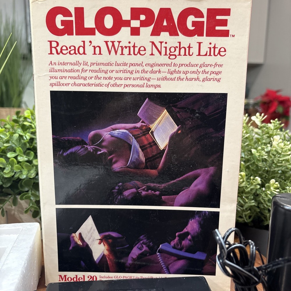 Glo Page Read Write Night Lite Model 20 Portable Book Light Panel Battery Pack
