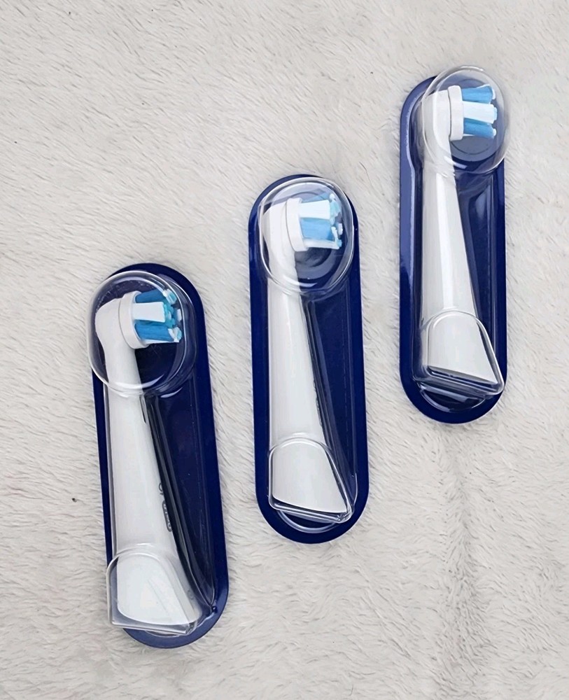 Oral-B iO Ultimate Clean Replacement Toothbrush Heads, 3-Pack