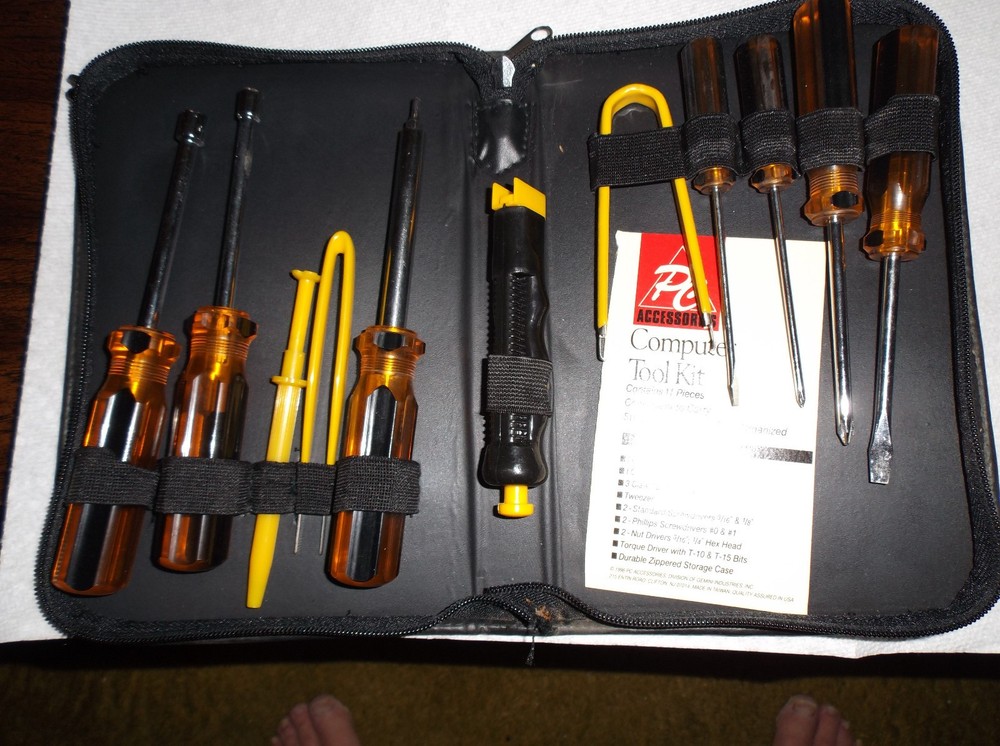 Travel 11 Piece Computer Tech PC Service Repair Tool Kit zip case