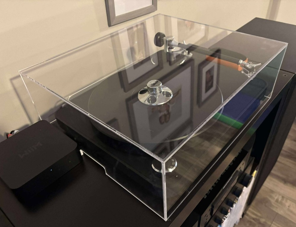 Dust cover for ClearAudio Concept turntable