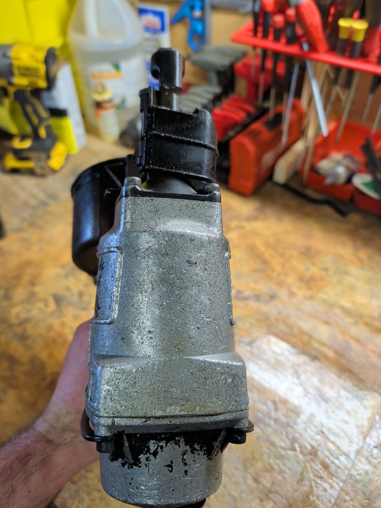Paslode 3225/CN55 Coil Nailer