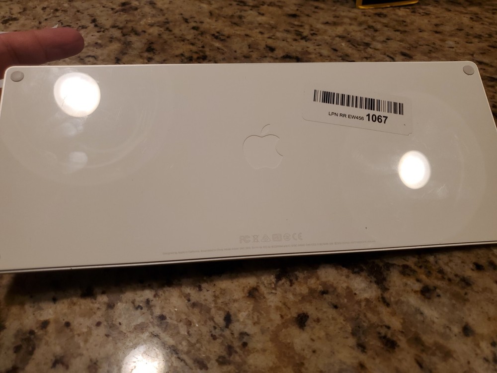 Apple Magic A1644 KeyboardLightning Connector Rechargeable Battery