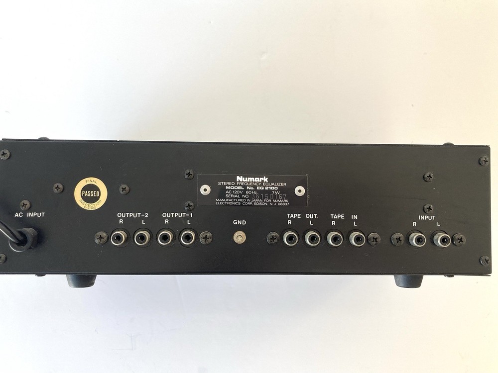Numark Stereo Frequency Equalizer EQ 2100 6 Band - Powers On