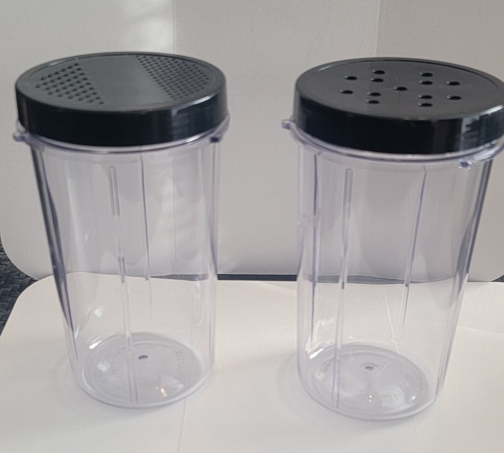 Resturant Large 2 Diff Top Shaker Bottles, Bph Free, 6" High X 3 1/4" Top Width