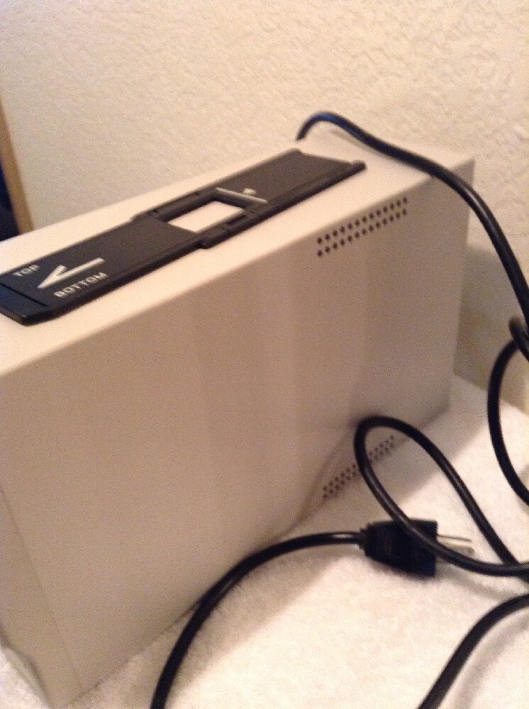 Minolta QuickScan 35 Plus High Resolution & Fine Gradation Film Scanner MAC & PC
