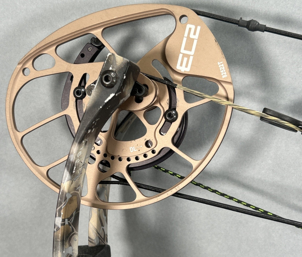 PSE Bow Mach 34 EC2 - Right Hand - W/Extras