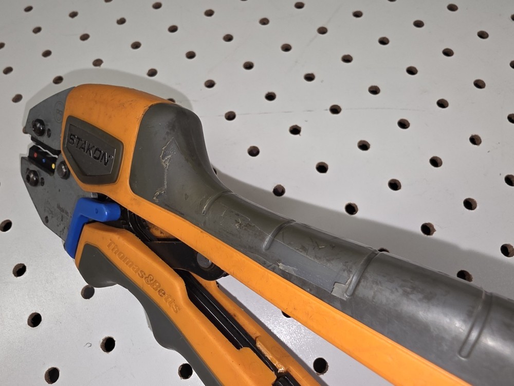 ERG 4255 STAKON Thomas & Betts crimper