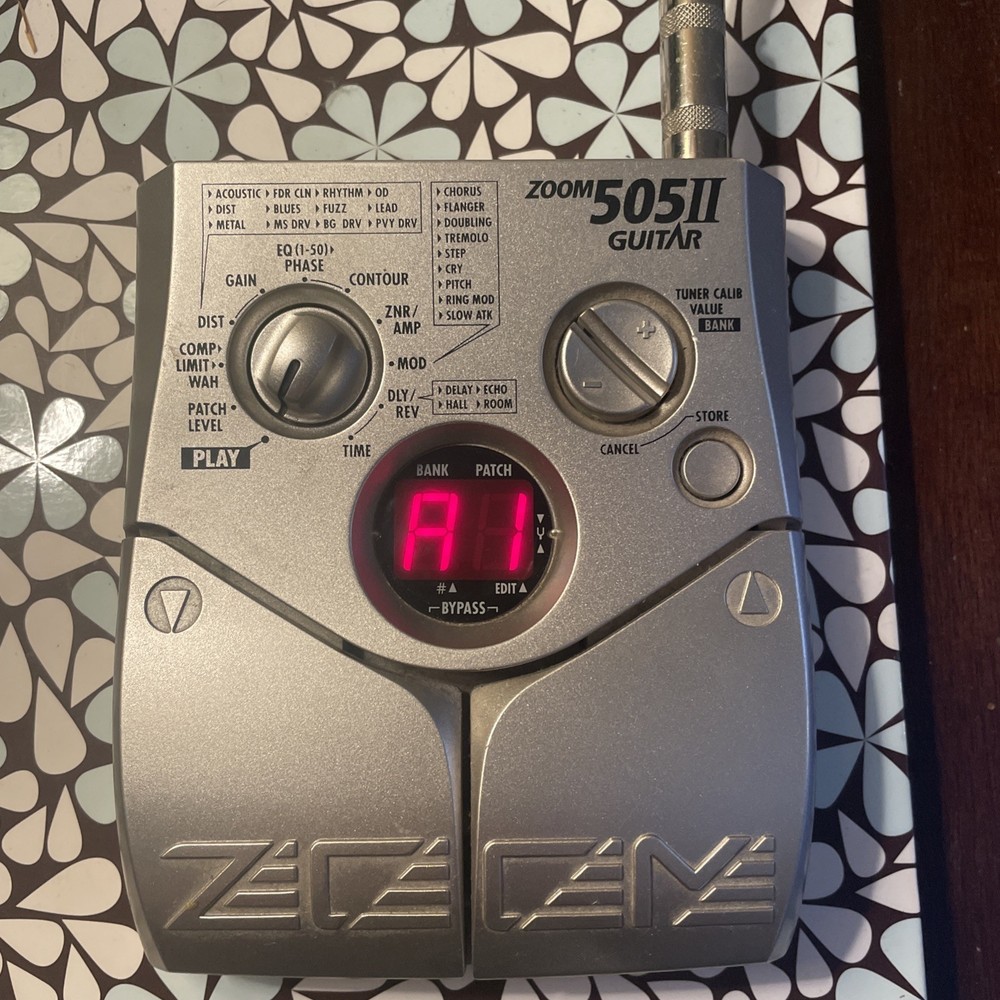 Zoom 505 II Guitar Multi-Effect Pedal Tested Multi-Function Main Unit Only