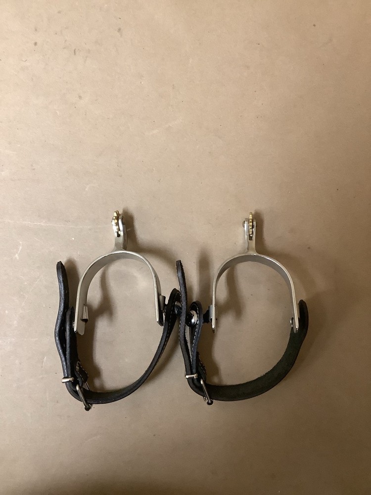 SMALL SPURS W/BLK LEATHER (G29012427)