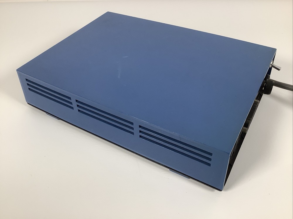 Motorola Universal Data Systems 801 A/C Modem - Powers Up - No Further Testing -