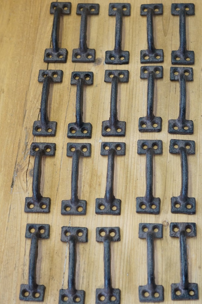 20 CAST IRON HANDLES RUSTIC DRAWER PULLS SMALL 3 5/8" LONG HOME KITCHEN WINDOW