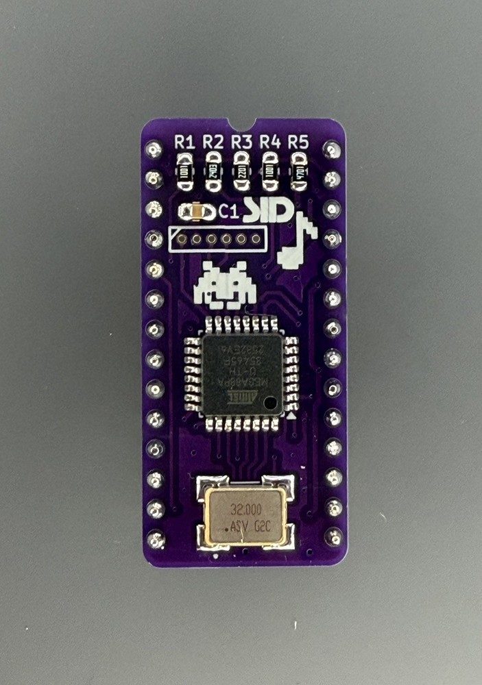 Commodore 64 128 Retro SID SwinSID 6581 8580 SoundChip Space Invader Edition LED