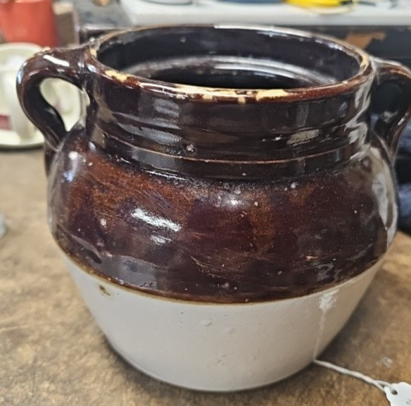 Antique bean pot old collectable