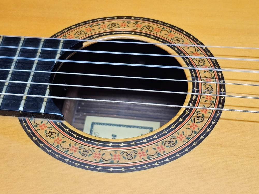 1998 Manuel Raimundo 140 Classical Guitar - Natural