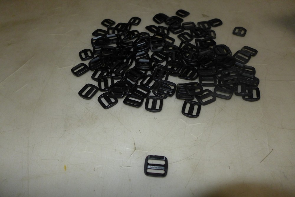 A16 PLASTIC SLIDER TRI-GLIDE ADJUST BUCKLES BACKPACK STRAPS WEBBING 15mm QTY 100