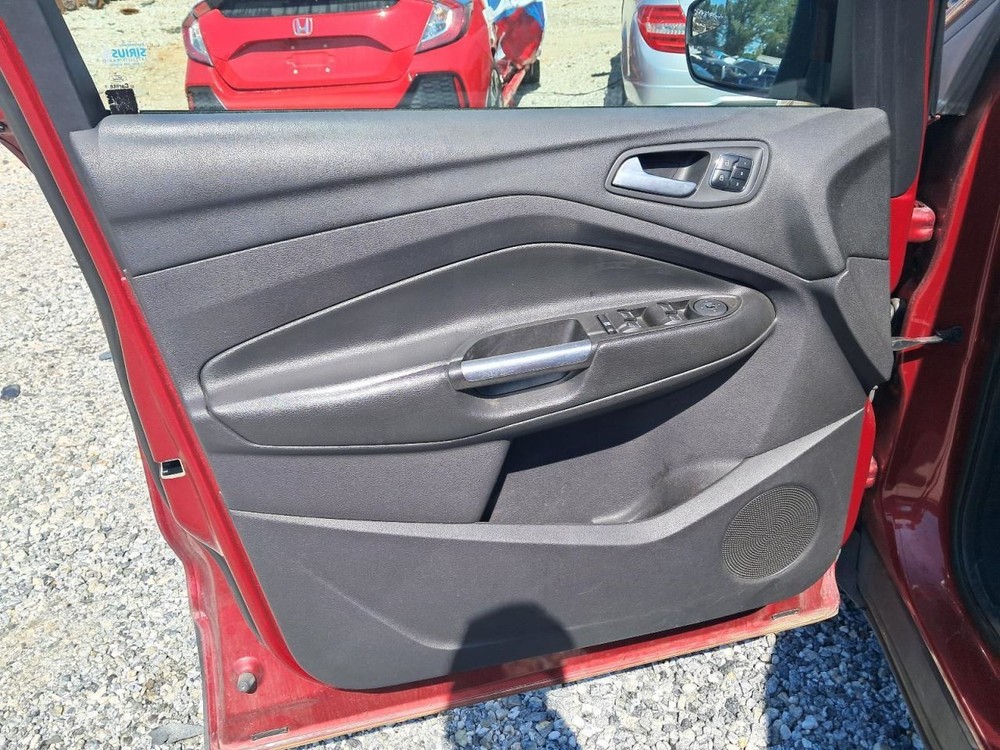 ESCAPE 2014 Glove Box 4782135