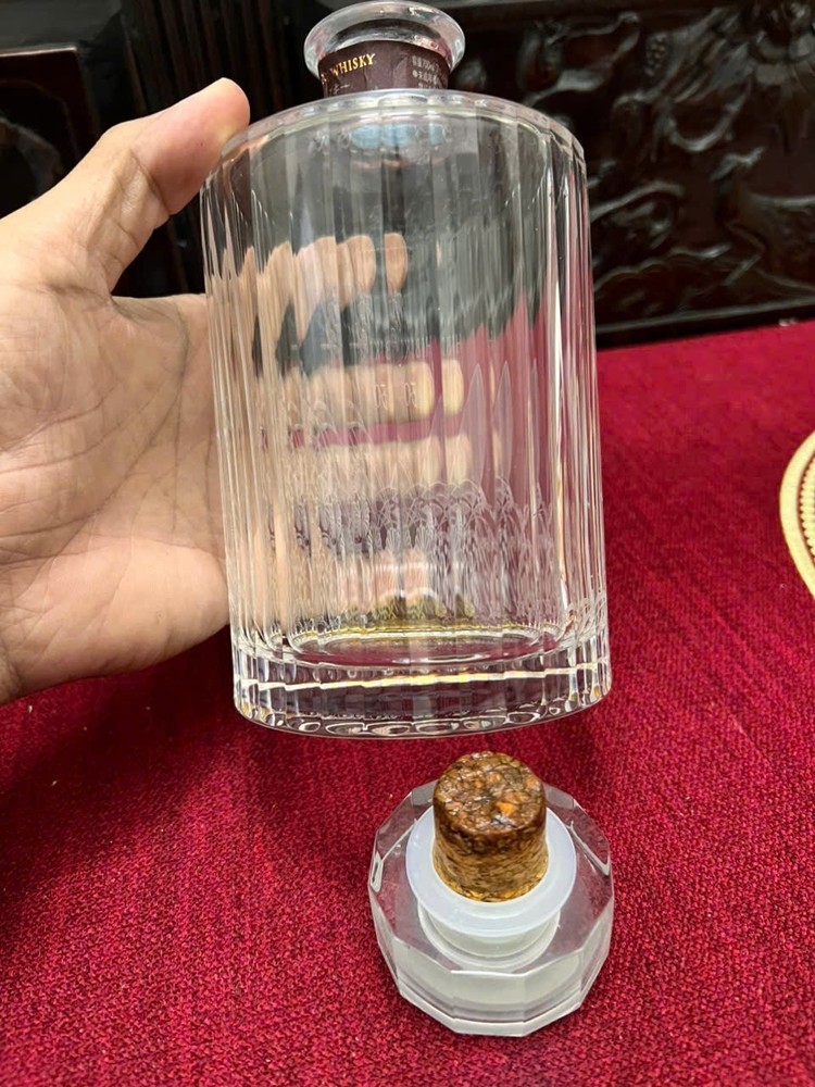 Empty bottle Hibiki 30 limited no Box