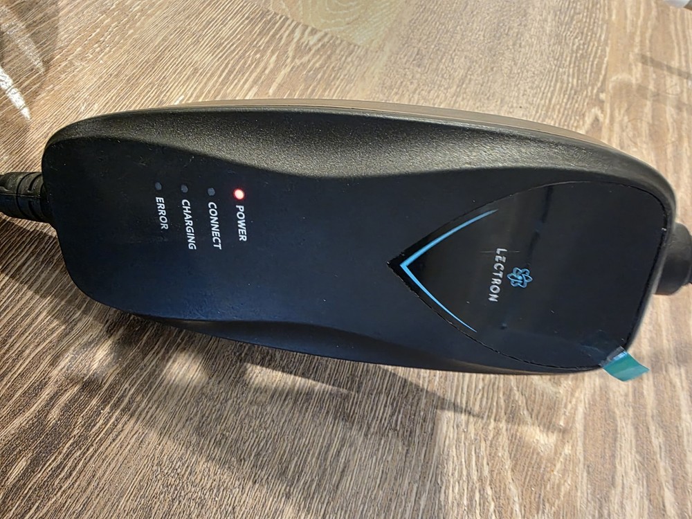 Lectron 15A Portable EV Charger Level 1