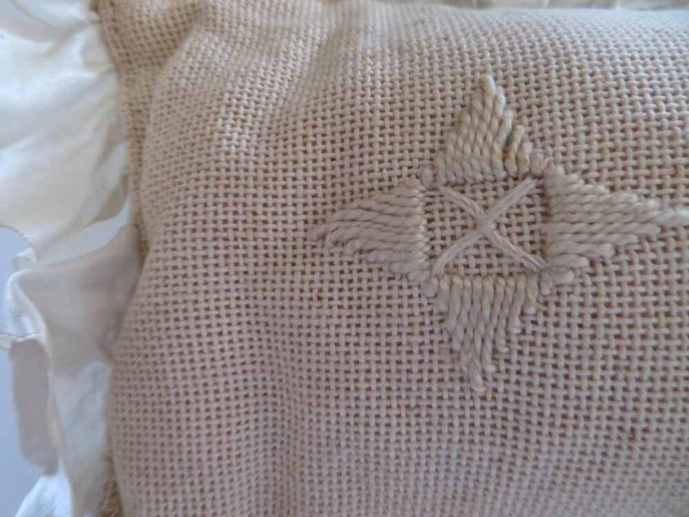 NORWEGIAN HARDANGER NEEDLEWORK OBLONG PIN CUSHION