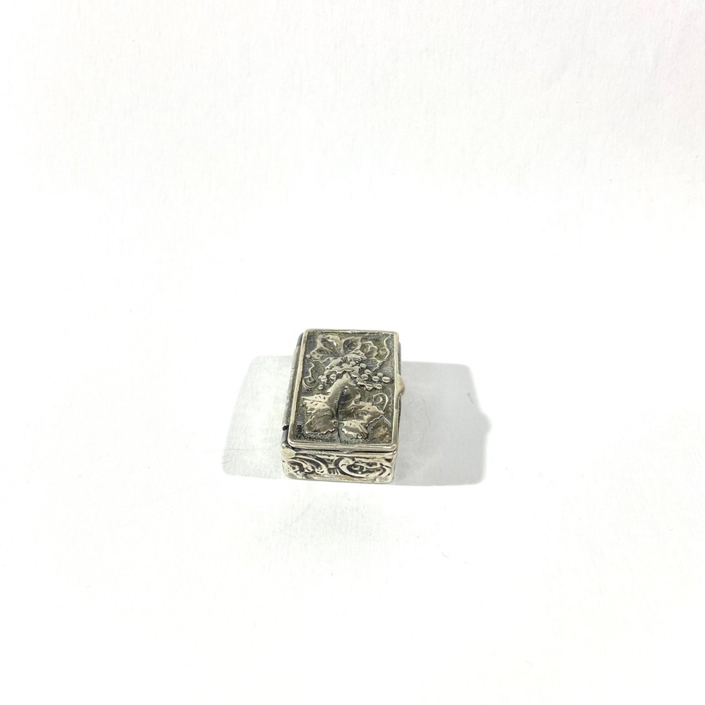 Vintage Solid Silver Pill Box with Bunch of grape , Hallmarked Italian pillbox
