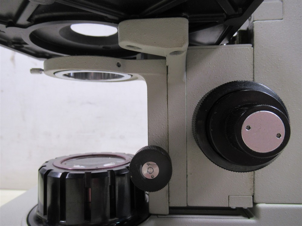 Bausch & Lomb KHS Binocular Microscope with Eyepieces & 3 Objectives