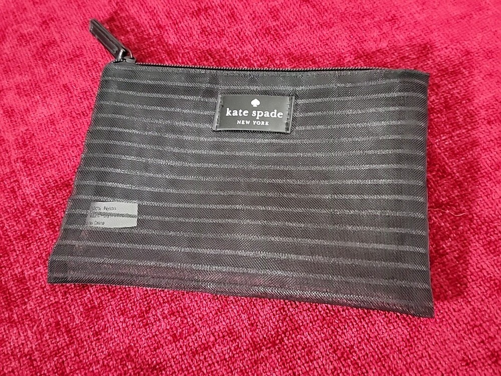 Kate Spade Small Mesh pouch