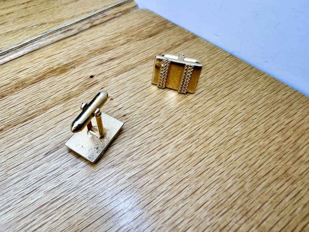Vintage SWANK Cufflinks Gold Tone