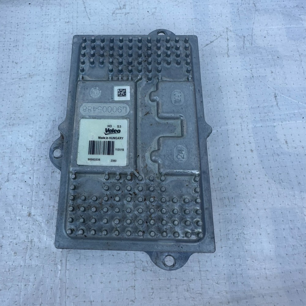 Valeo Front Headlight LED Control Module 90083335/L90005488