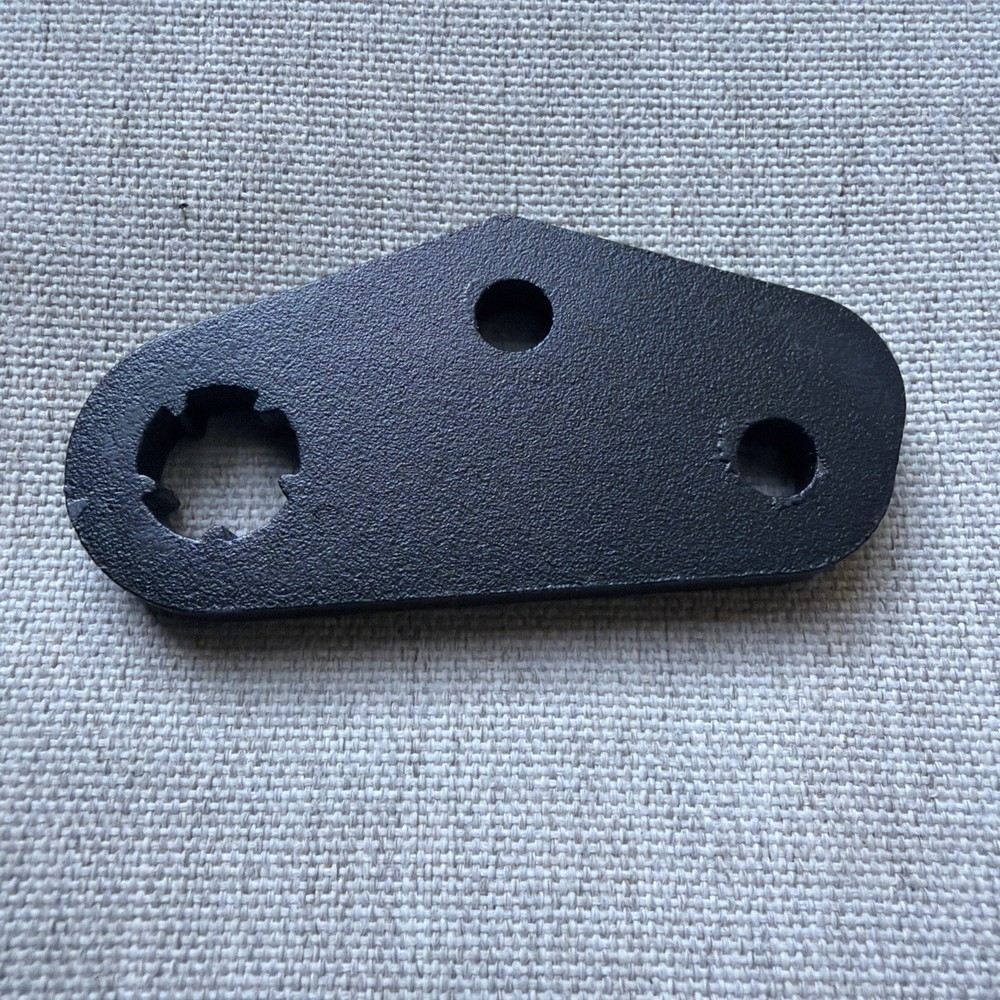 0428586 Hussmann Socket-Bottom Hinge Black