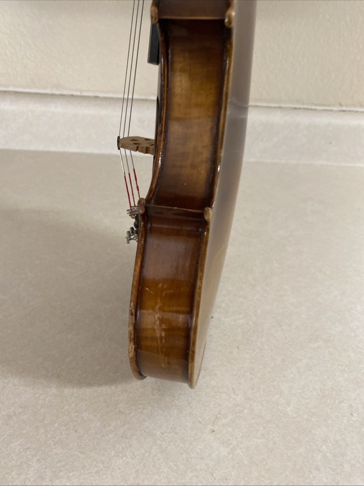 Antonius Stradivarius cremonensis violin