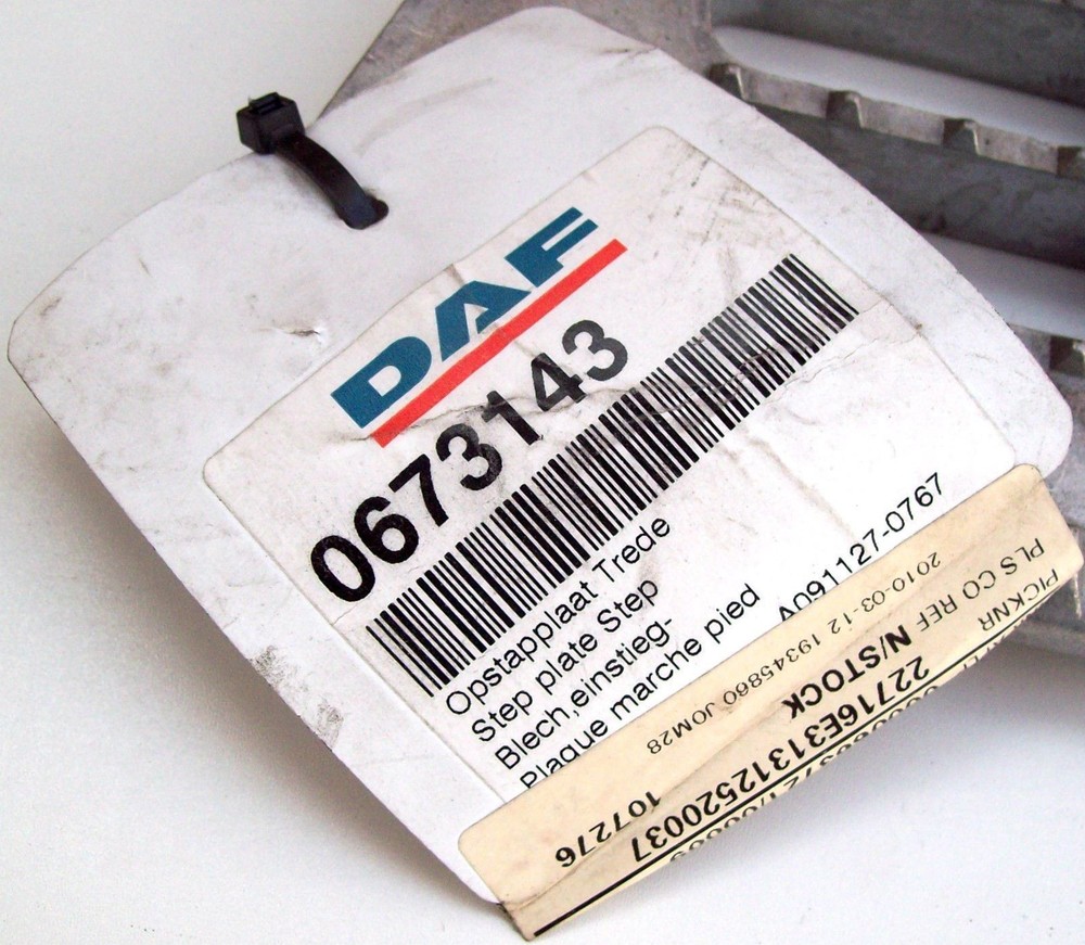 Fits DAF XF95 Step Tread Plate Middle