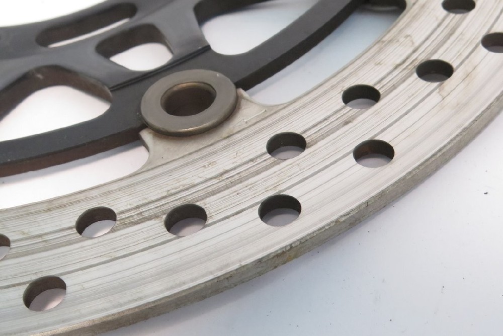 CBR929RR Front Disc Rotor JH2SC44A6YM014