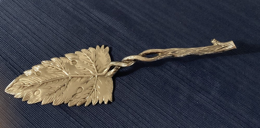 CAKE SERVER GODINGER SILVER ART - CHROME PLATED ( LEAF & BRANCH)