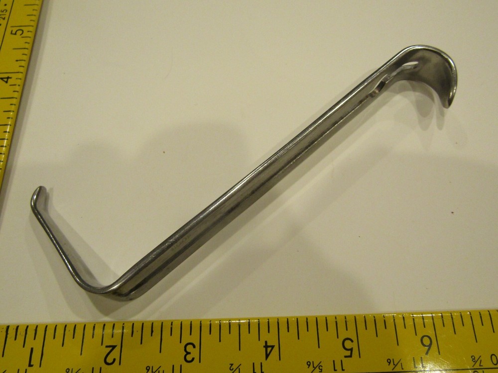 Luer "S" Retractor, 6", Double Ended Frame-Assisted