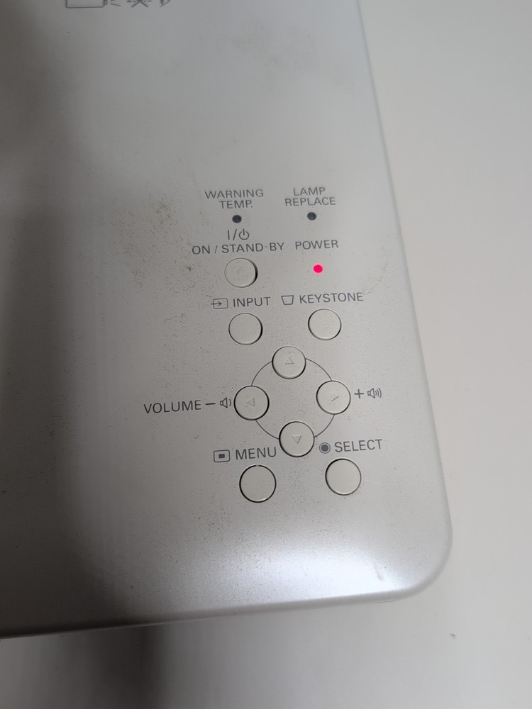 SANYO PRO XTRAX MULTIVERSE PLC-XU75 PROJECTOR Tested