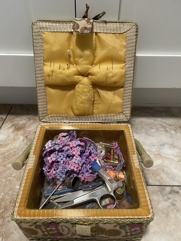 VTG Sewing Basket Box Brown Fabric Plastic Woven Handle Notions Pattern.