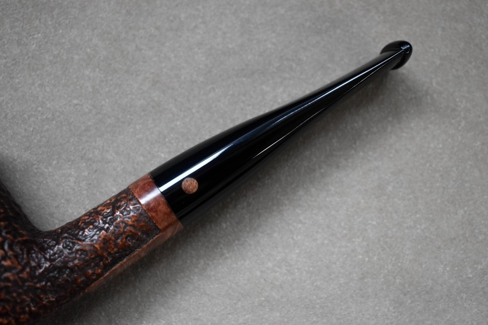 Moretti Pipe Sandblasted Freehand Bird's Eye