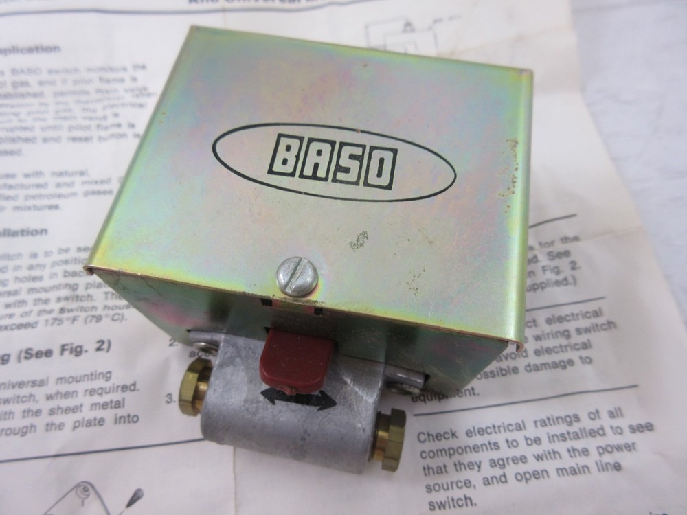 PENN BASO L62GB-3 PILOT SAFETY SWITCH MANUAL RESET 100% SHUTOFF SPST SWITCH NOS