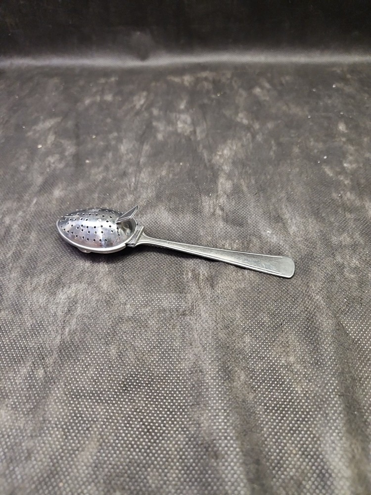 Vintage Stainless Steel Tea Leaf Strainer Infusser Spoon 6" Long