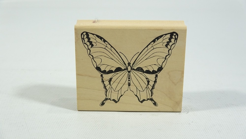Memory Box Rubber Stamp Wonderland Butterfly E1713