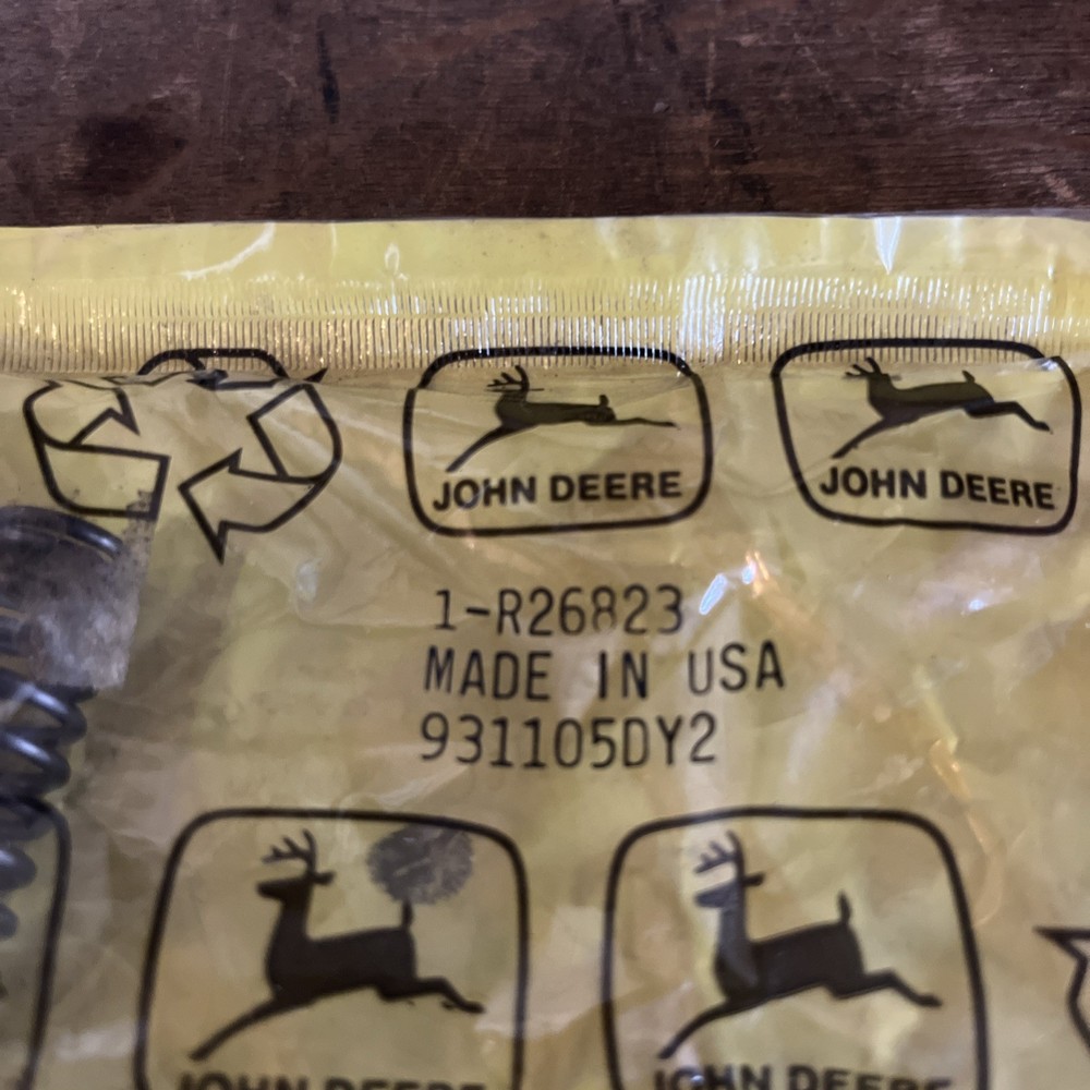 NOS John Deere OEM R26823 SPRING