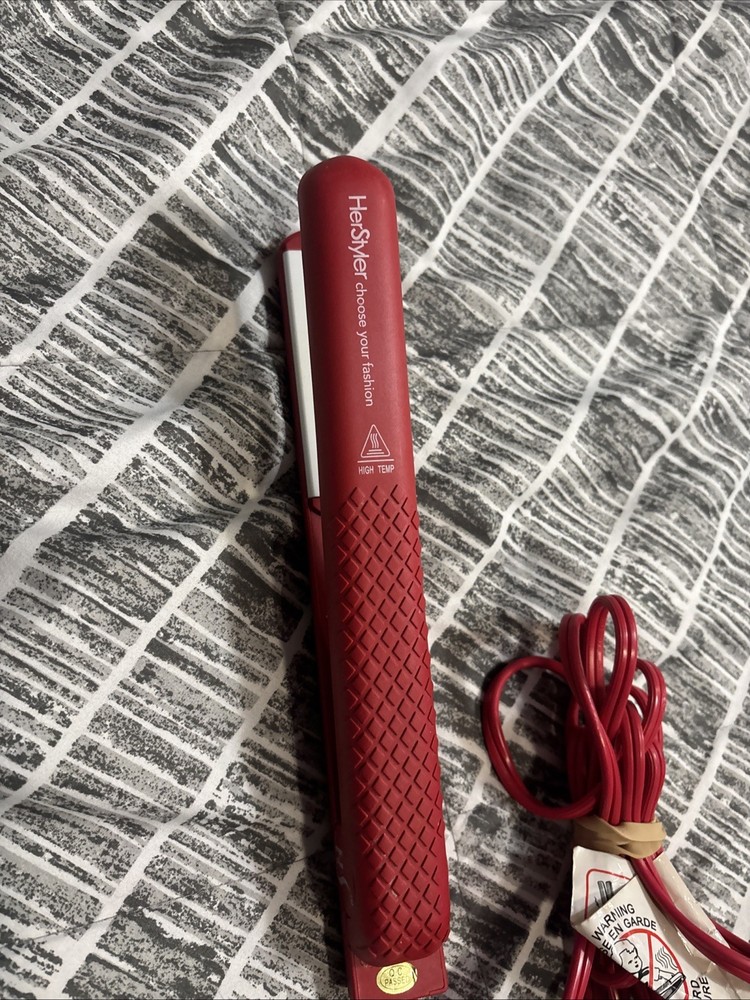 Her Styler Seasons 6 Ceramic Flat Iron