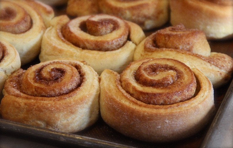 4 oz Candle Scent Oil-CINNAMON BUN