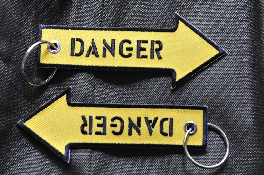 keychain keyring DANGER bagage tag