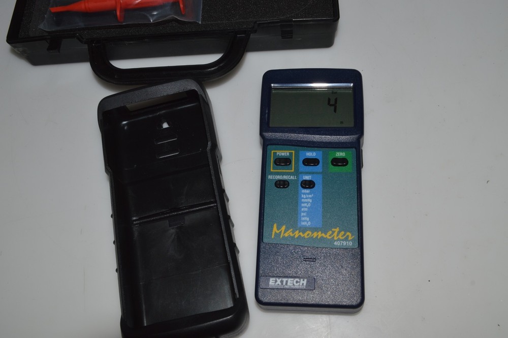 EXTECH Model 407910 MANOMETER w/ PROBE & CASE (SGZ71)