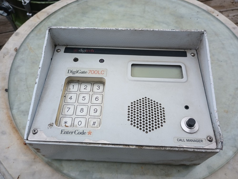 DigiTech DigiGate 700LC Entry Terminal